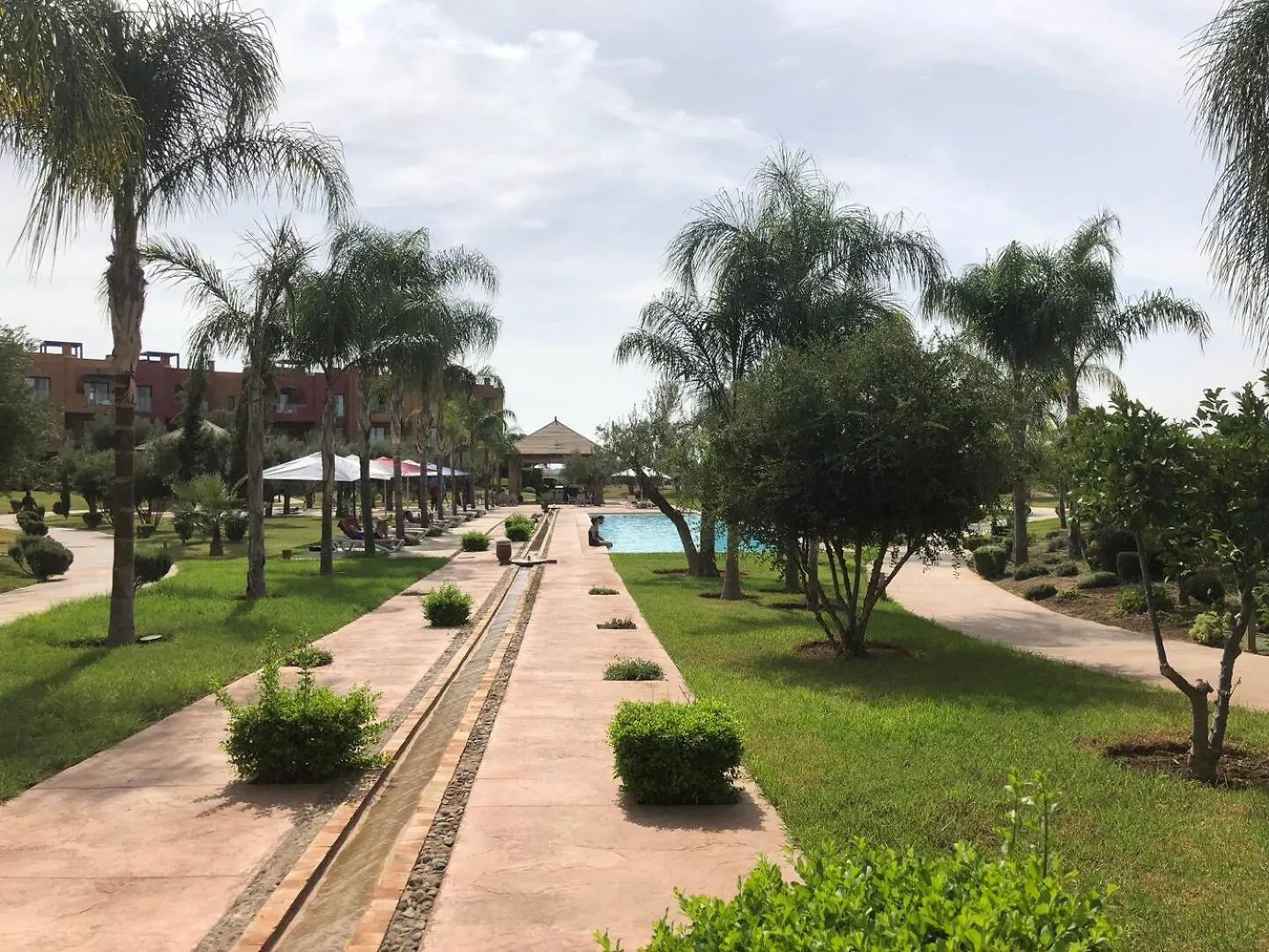 Appartement Avec Solarium Prive Au Vizir Residence Prestigieuse Avec Acces Au Parc Marrakesz 0*,