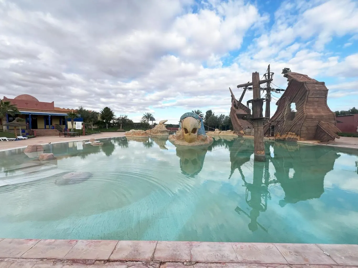 Appartement Avec Solarium Prive Au Vizir Residence Prestigieuse Avec Acces Au Parc Marrakesz Maroko